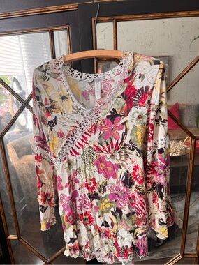 Amiani resort fashion floral cover up